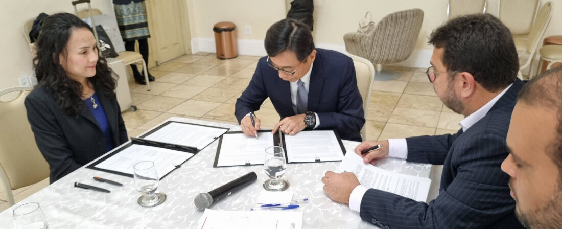 Governo e representantes de Taiwan firmam termo de cooperação para prospecção de negócios para Sergipe