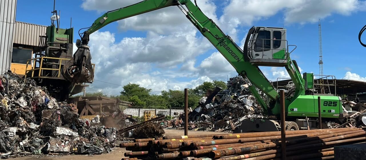 Governo de Sergipe apoia fábrica que transforma sucata em novos caminhos para o setor